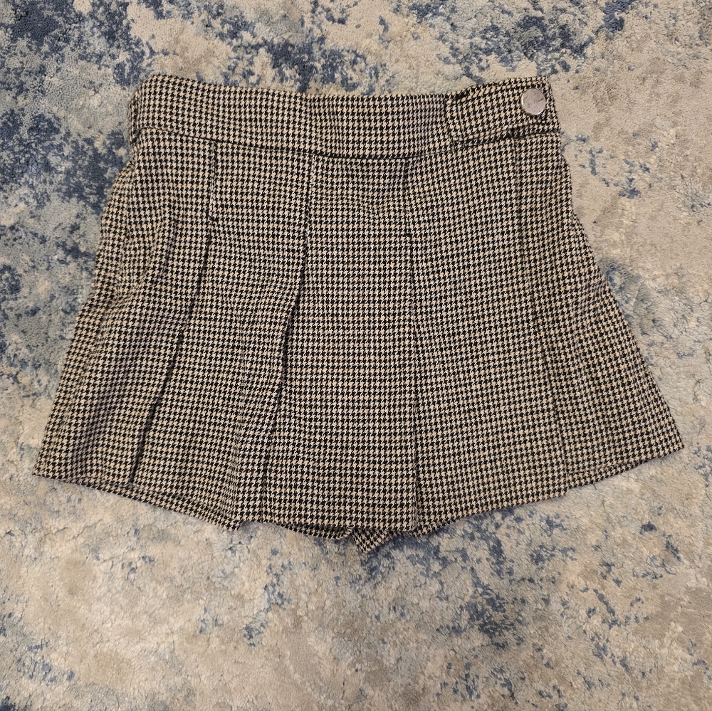 Zara Classic Houndstooth Pleated Skort Size 18-24months.